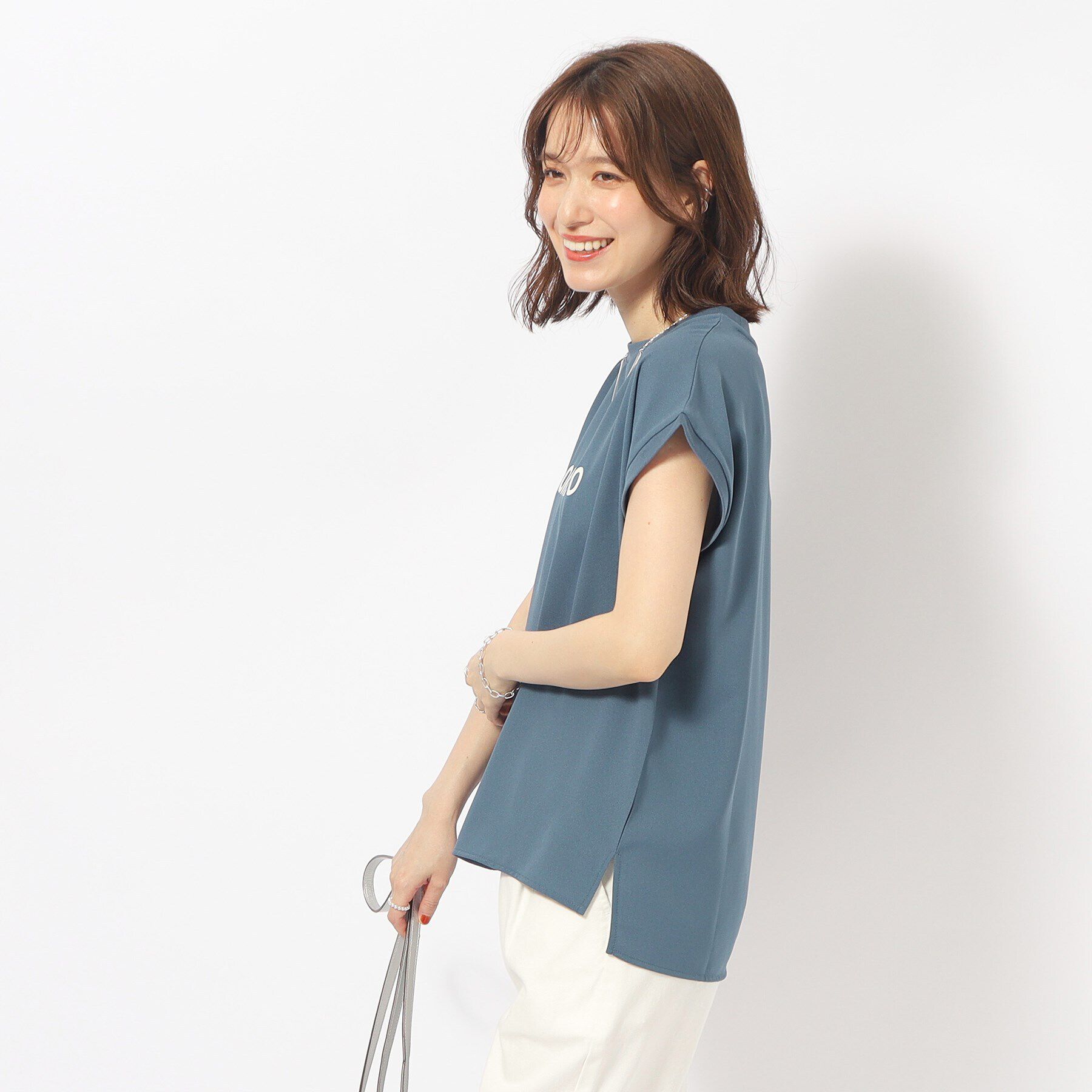 SHOO･LA･RUE「大人のフェミニンカジュアルに シアージョーゼットロゴTシャツ」|Tシャツ・カットソー|