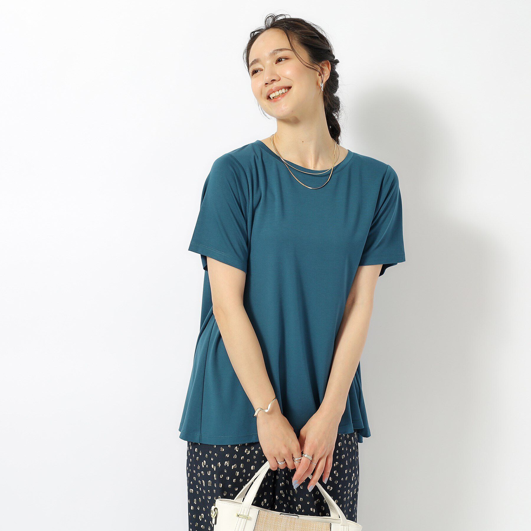 SHOO･LA･RUE「【UV】後ろ姿で魅せる とろみバックデザイントップス」|Tシャツ・カットソー|