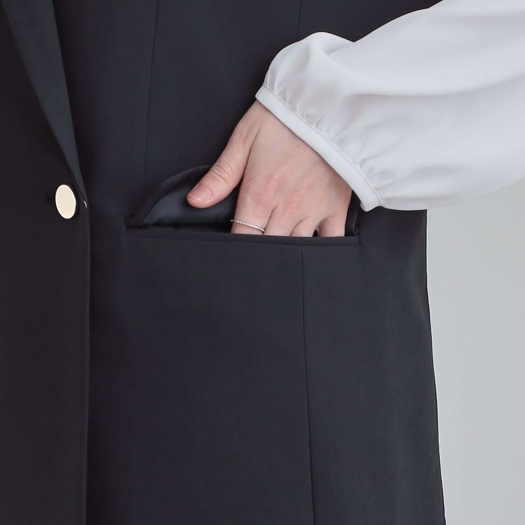 SHOO･LA･RUE「【セットアップ可/S-LL/洗濯機可】サッと軽やかに羽織りやすいWブレストジレ」|ベスト・ジレ|