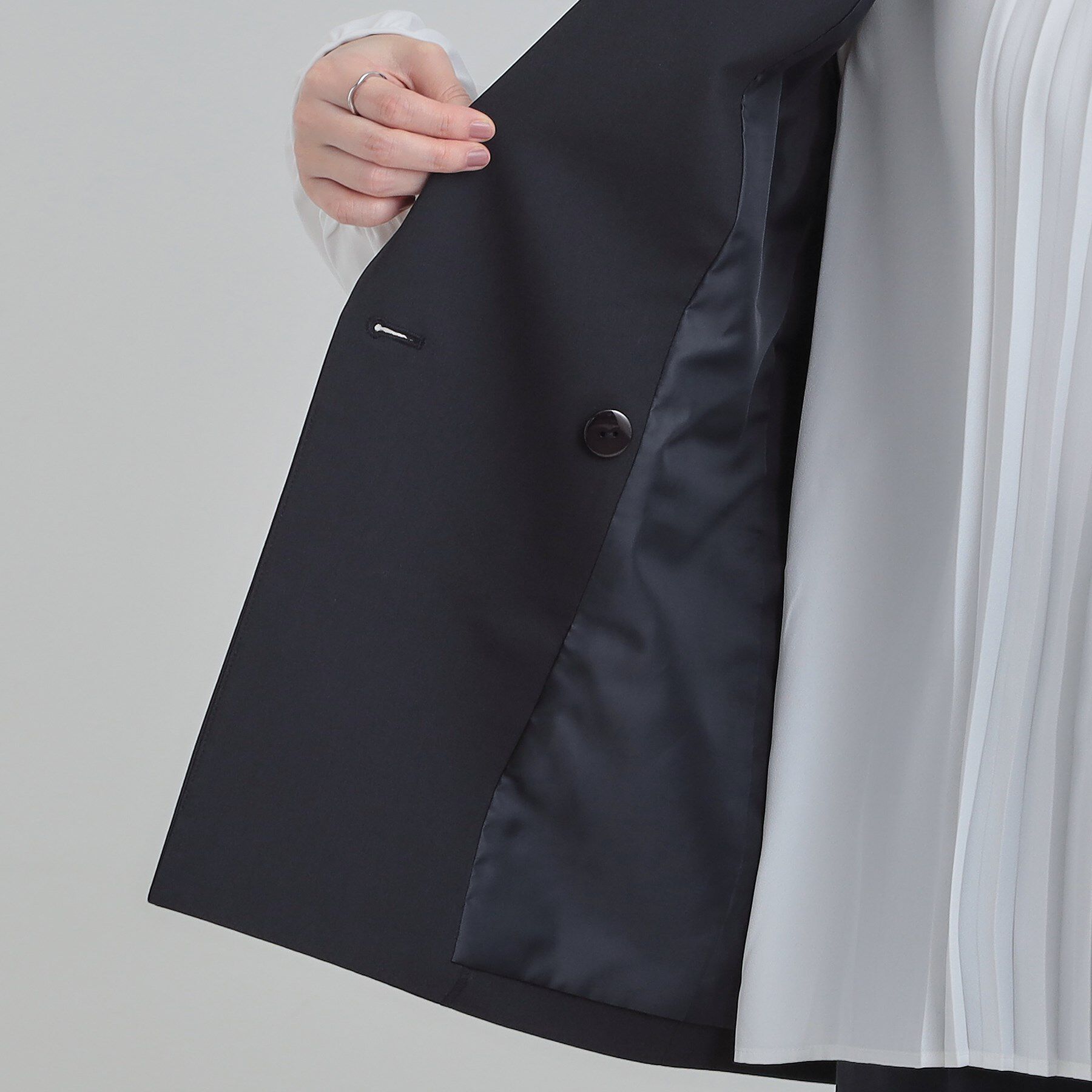 SHOO･LA･RUE「【セットアップ可/S-LL/洗濯機可】サッと軽やかに羽織りやすいWブレストジレ」|ベスト・ジレ|