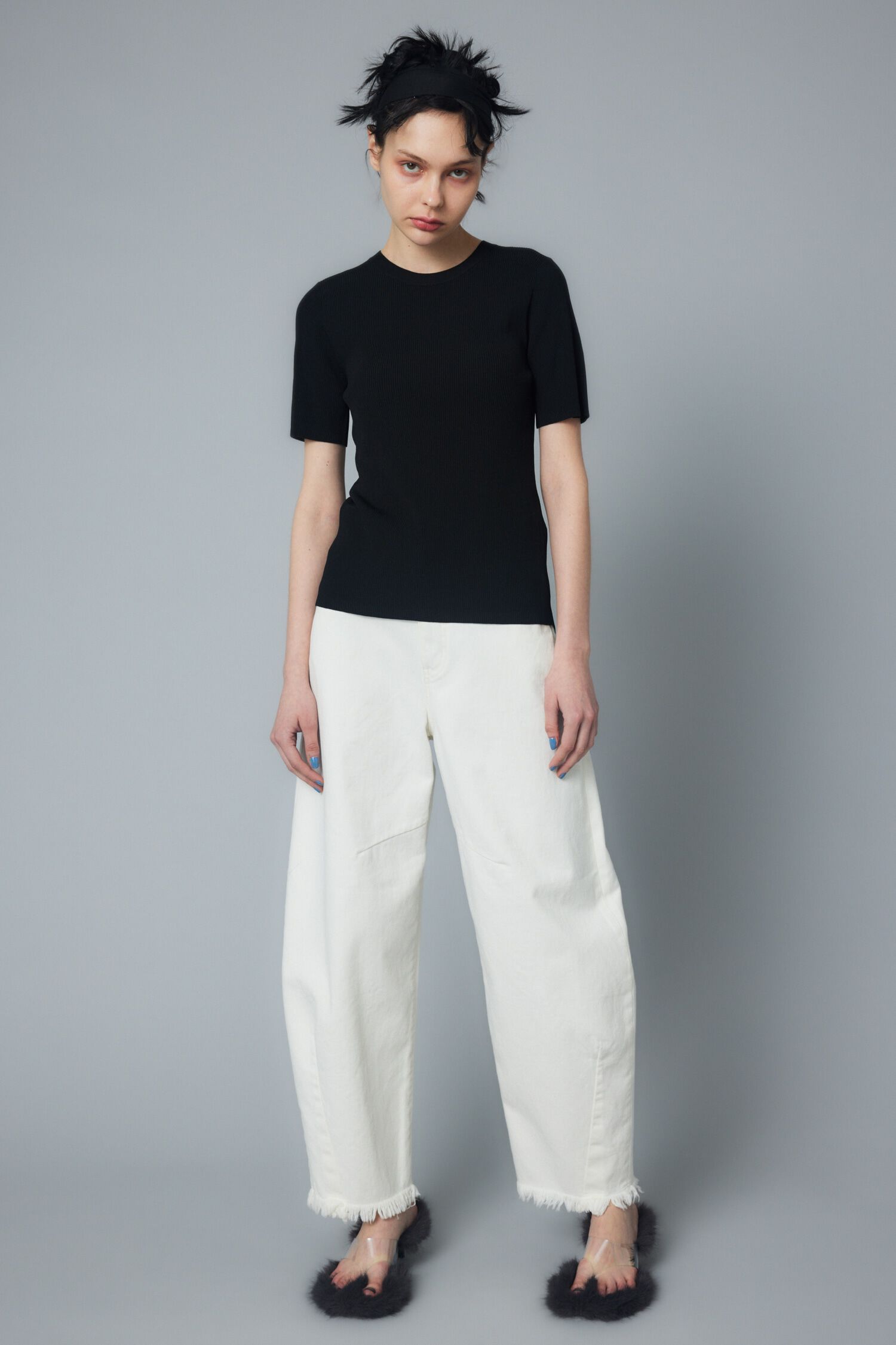 HeRIN.CYE「Back slit knit tops」|Tシャツ・カットソー|