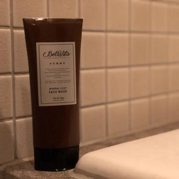  「BotaVita(ボタヴィータ) BotaVita HOMME MINERAL CLAY FACE WASH 本体 (100g)」|洗顔料|