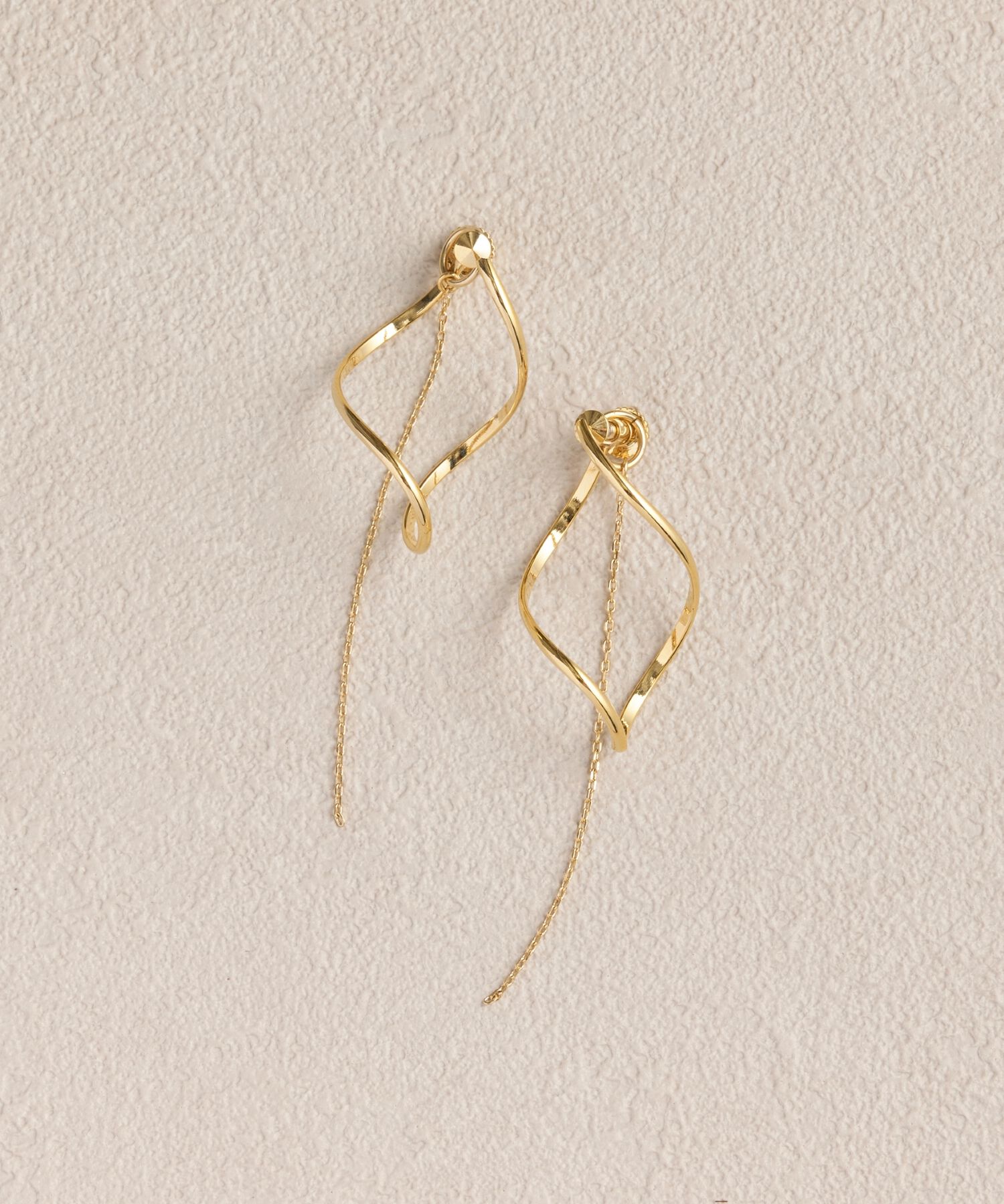 Phoebe「2wayグレースツイストラインイヤリング」|イヤリング|