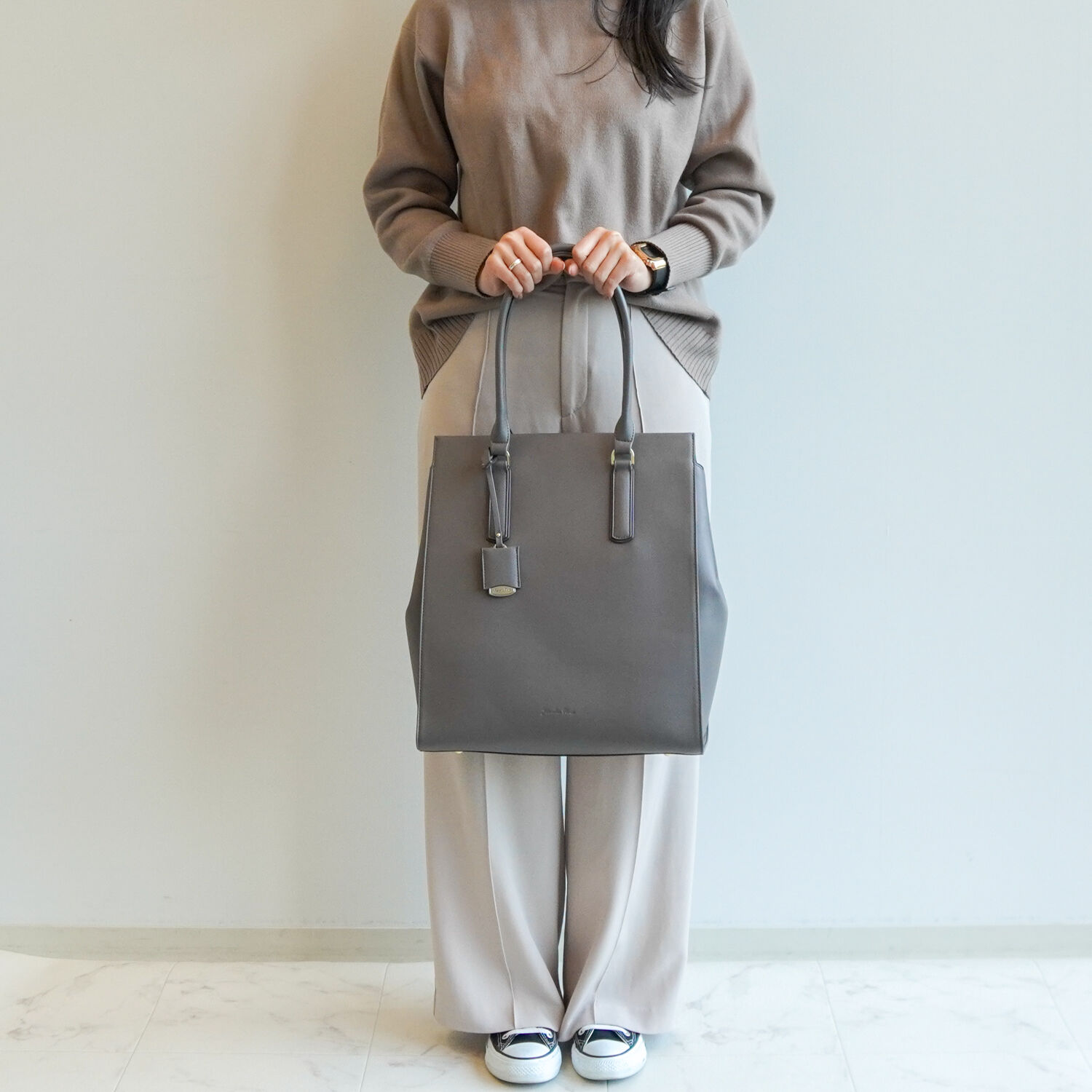 Jewelna Rose「Jewelna Rose OLバッグ エト トートバッグ 縦型 A4サイズ 13.3インチPC収納 11932」|トートバッグ|