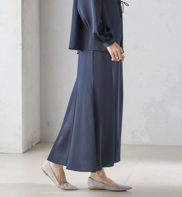 SHIPS for women「【SHIPS別注】troisiemeCHACO:〈手洗い可能〉サテン マーメイド スカート（セレモニー対応可）」|スカート|