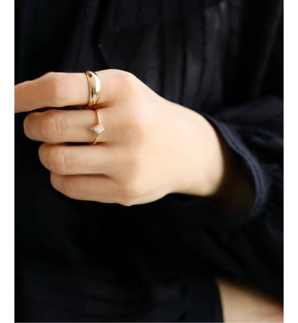 Lilas by Spick&Span「ラインテクスチャーアローダイヤパヴェリング K10」|リング|