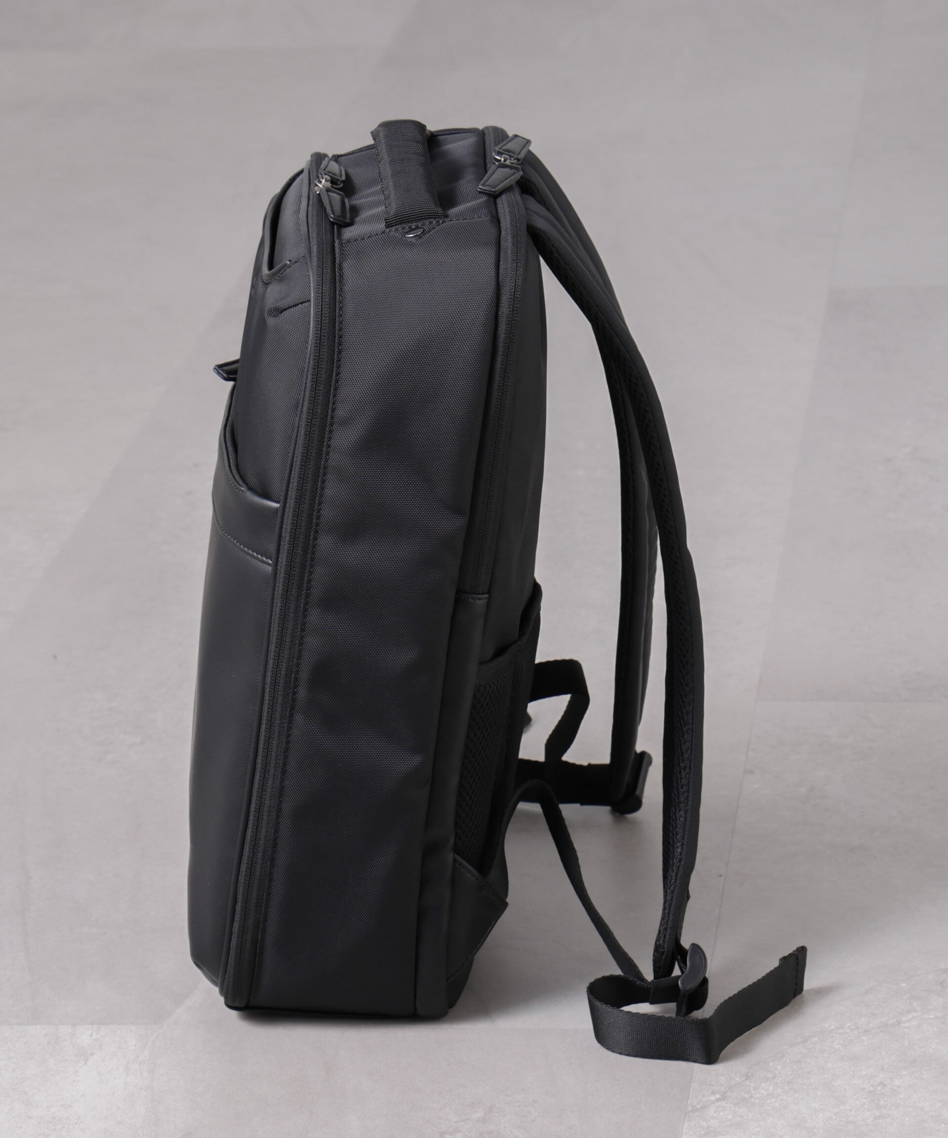 nano･universe「ECOPET(R) マルチポケットバックパック」|ショルダー・メッセンジャー|