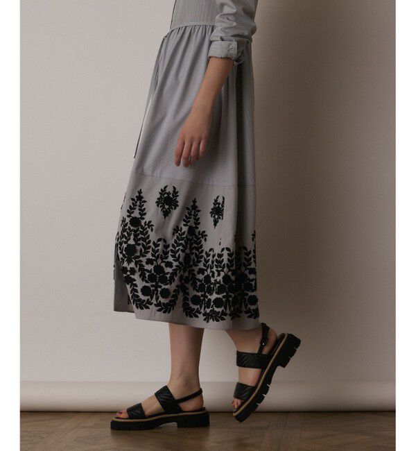  「ストライプ刺繍ワンピース」|ワンピース|