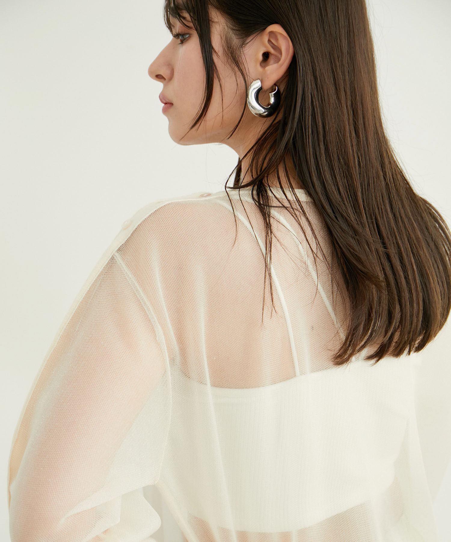 VIS「ショルダーラインシアーニットプルオーバー」|シャツ・ブラウス|