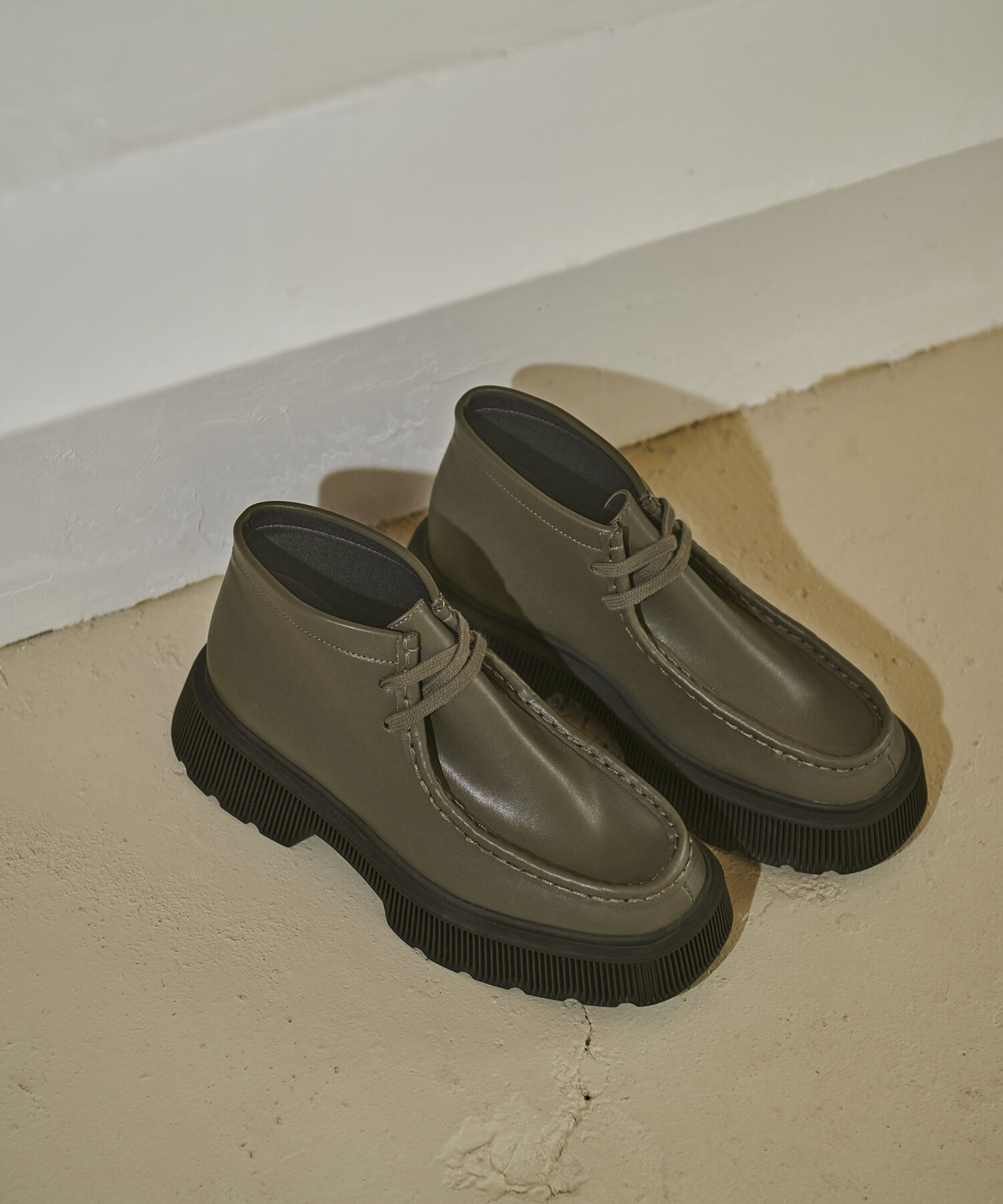 ADAM ET ROPE'「トラックソールモカシンシューズ」|その他|カーキ(36)