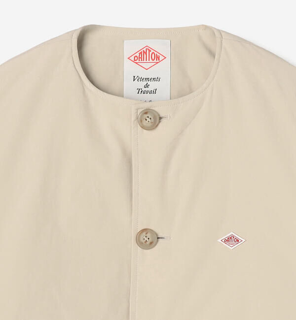 DANTON「DANTON | ピーチタフタ 中綿ノーカラージャケット WOMEN」|ブルゾン・スタジャン|