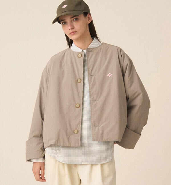 DANTON「DANTON | ピーチタフタ 中綿ノーカラージャケット WOMEN」|ブルゾン・スタジャン|