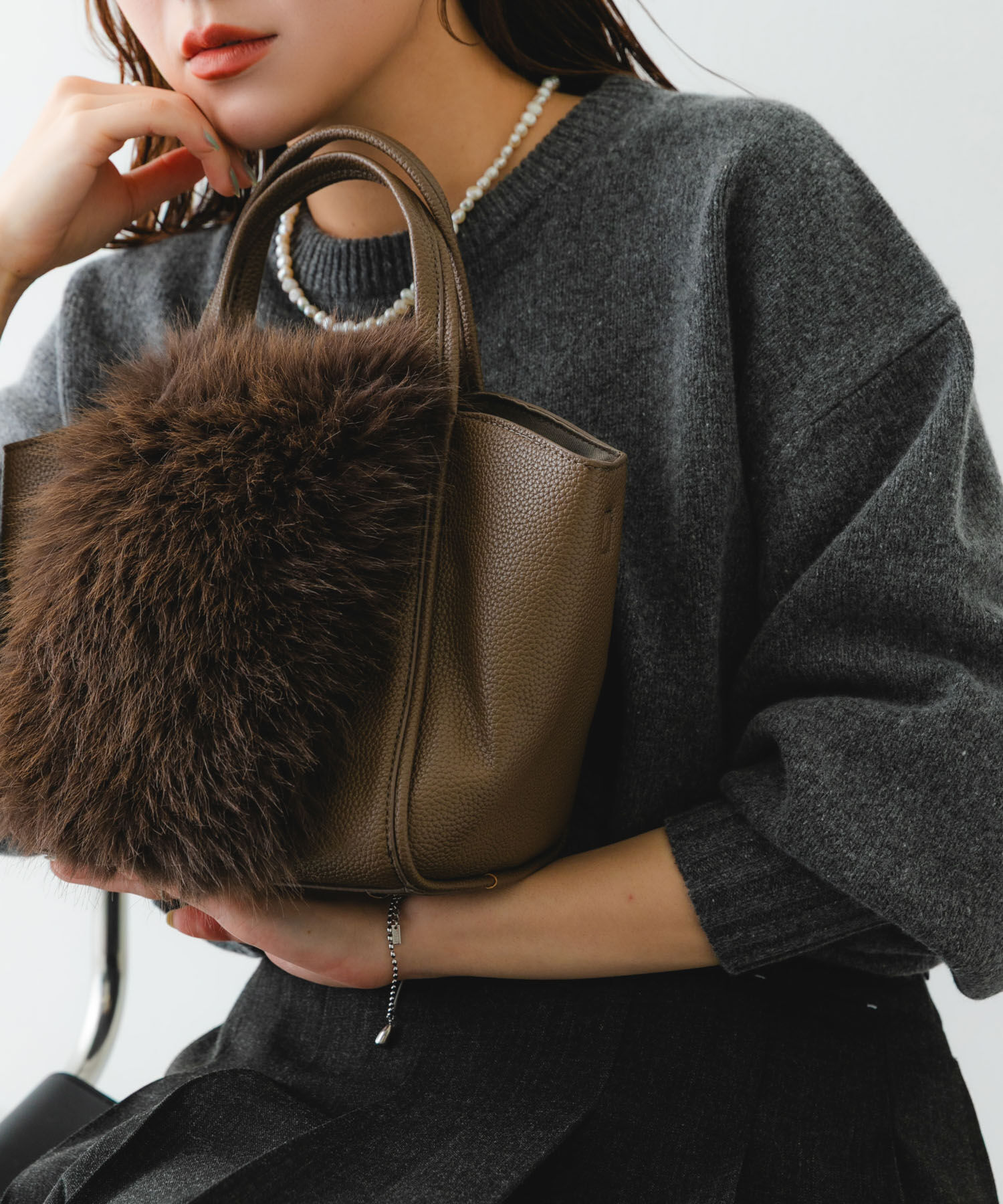 RODE SKO「フラッフィーフラップハンドバッグ」|ハンドバッグ|