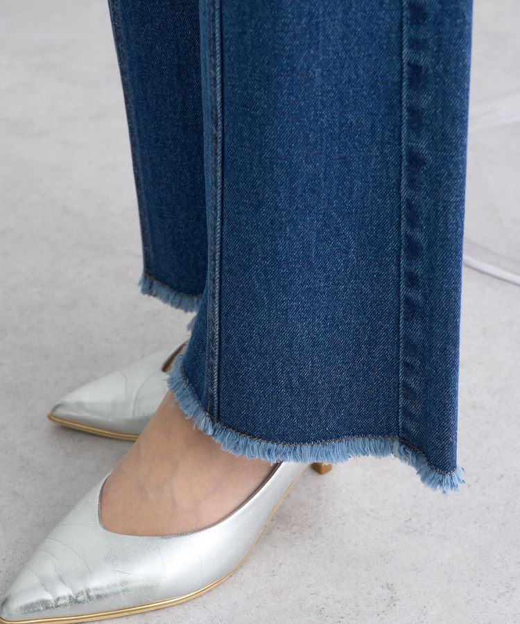 earth music&ecology「フロントシームセミフレアデニムパンツ」|デニム|