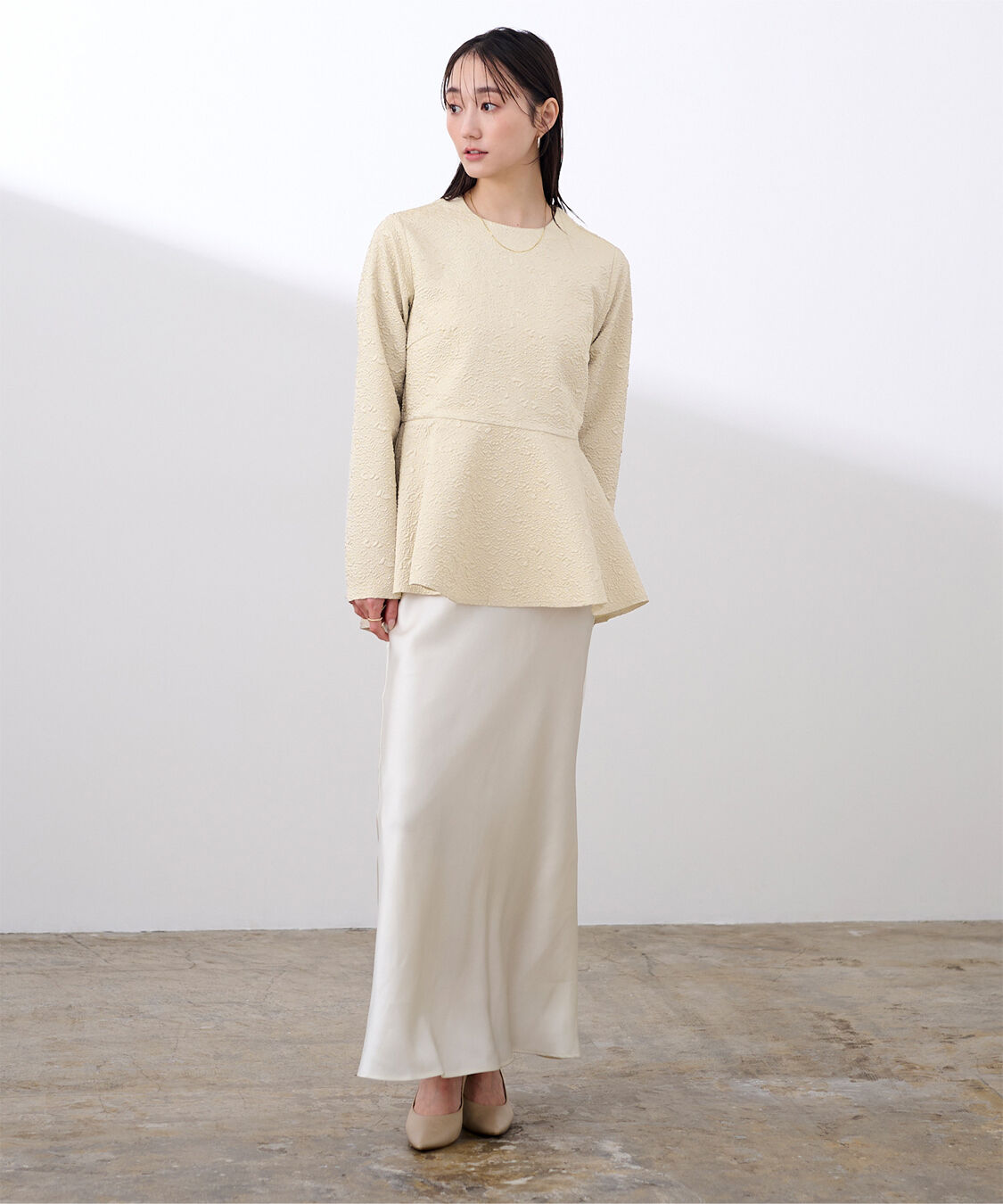 ur's「ふくれジャガードクルーネックペプラムプルオーバー」|プルオーバー|