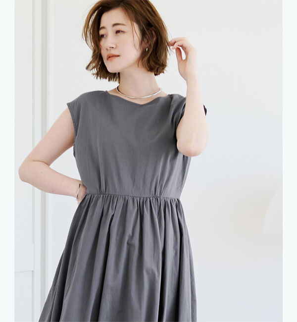 ur's「フレンチスリーブギャザーフレアワンピース」|ワンピース|