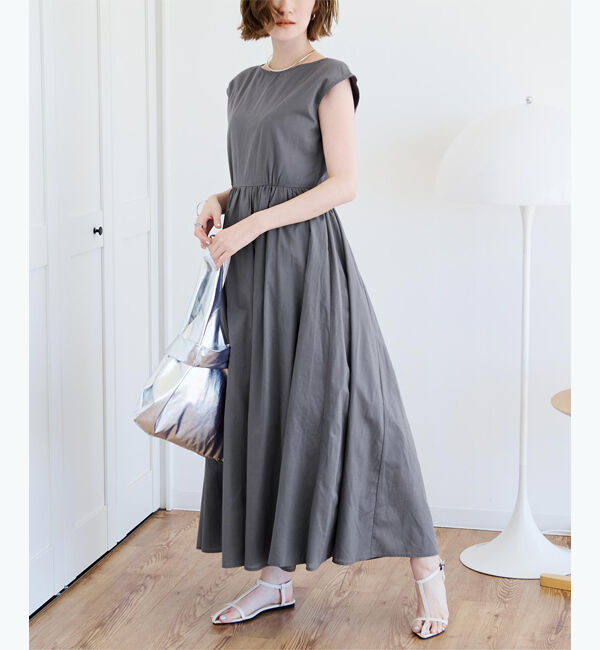 ur's「フレンチスリーブギャザーフレアワンピース」|ワンピース|