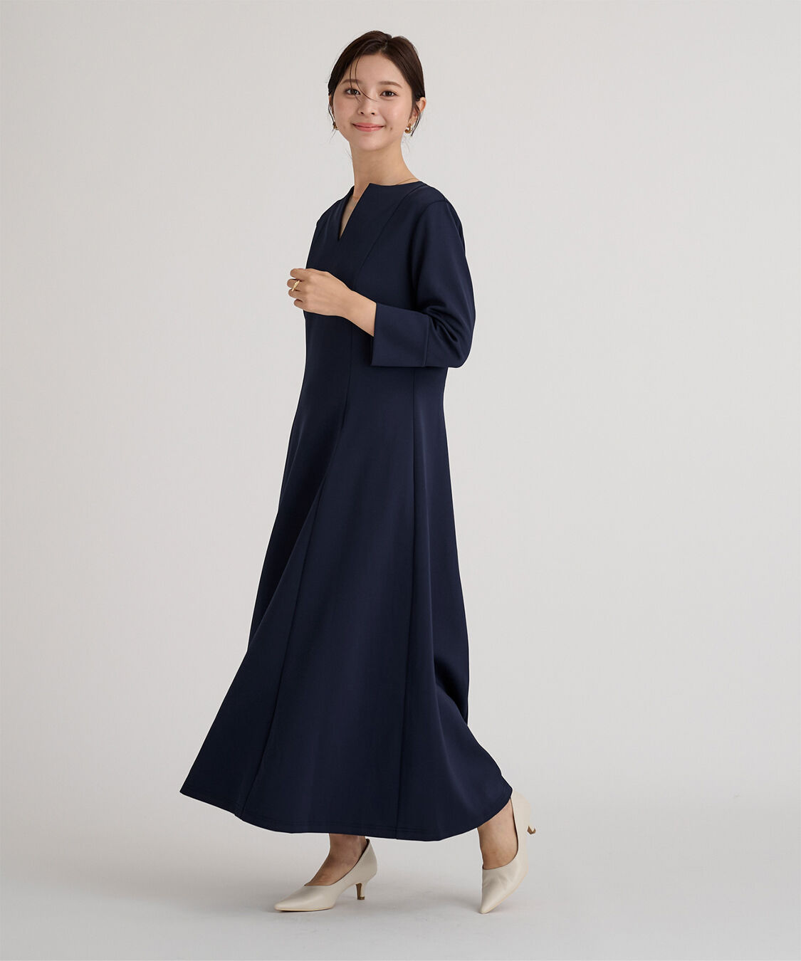 ur's「ボンディングキーネックウエストシェイプワンピース」|ワンピース|ネイビー