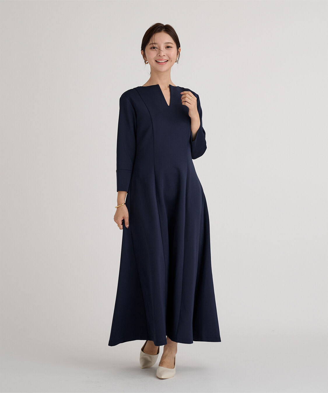 ur's「ボンディングキーネックウエストシェイプワンピース」|ワンピース|