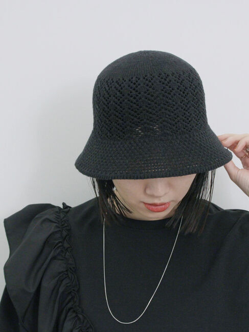 Samansa Mos2 blue「透かし柄ニットバケットハット」|その他|ブラック