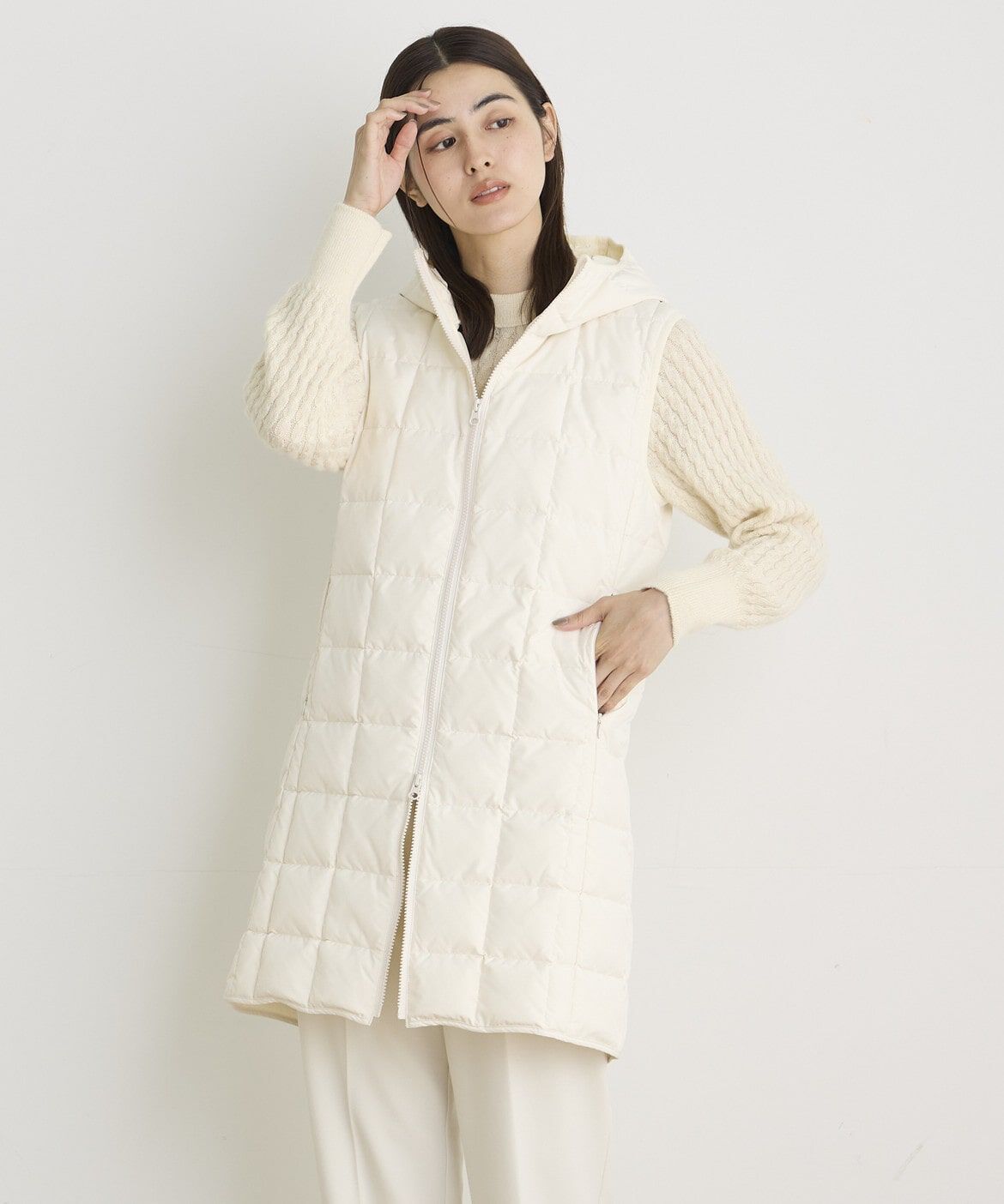 DAY by DAY it&rsquo;s international「ロングフードダウンベスト《TAION &amp; LIMONTA EAST》 」|ダウン|