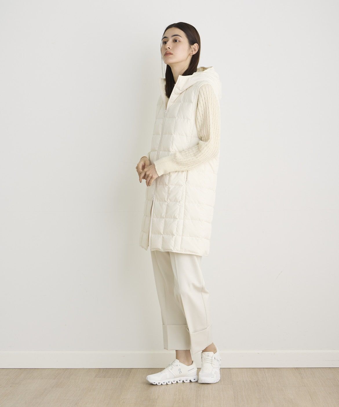 DAY by DAY it&rsquo;s international「ロングフードダウンベスト《TAION &amp; LIMONTA EAST》 」|ダウン|