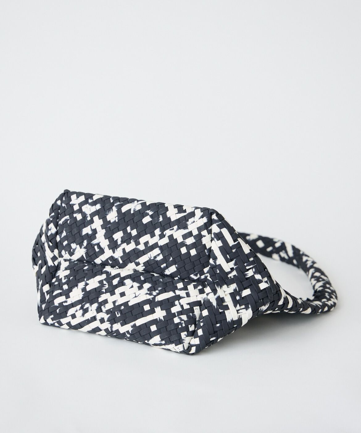 INED「《SUPERIOR CLOSET》Weaving one-shoulder M print バッグ《FEEL AND TASTE》」|トートバッグ|