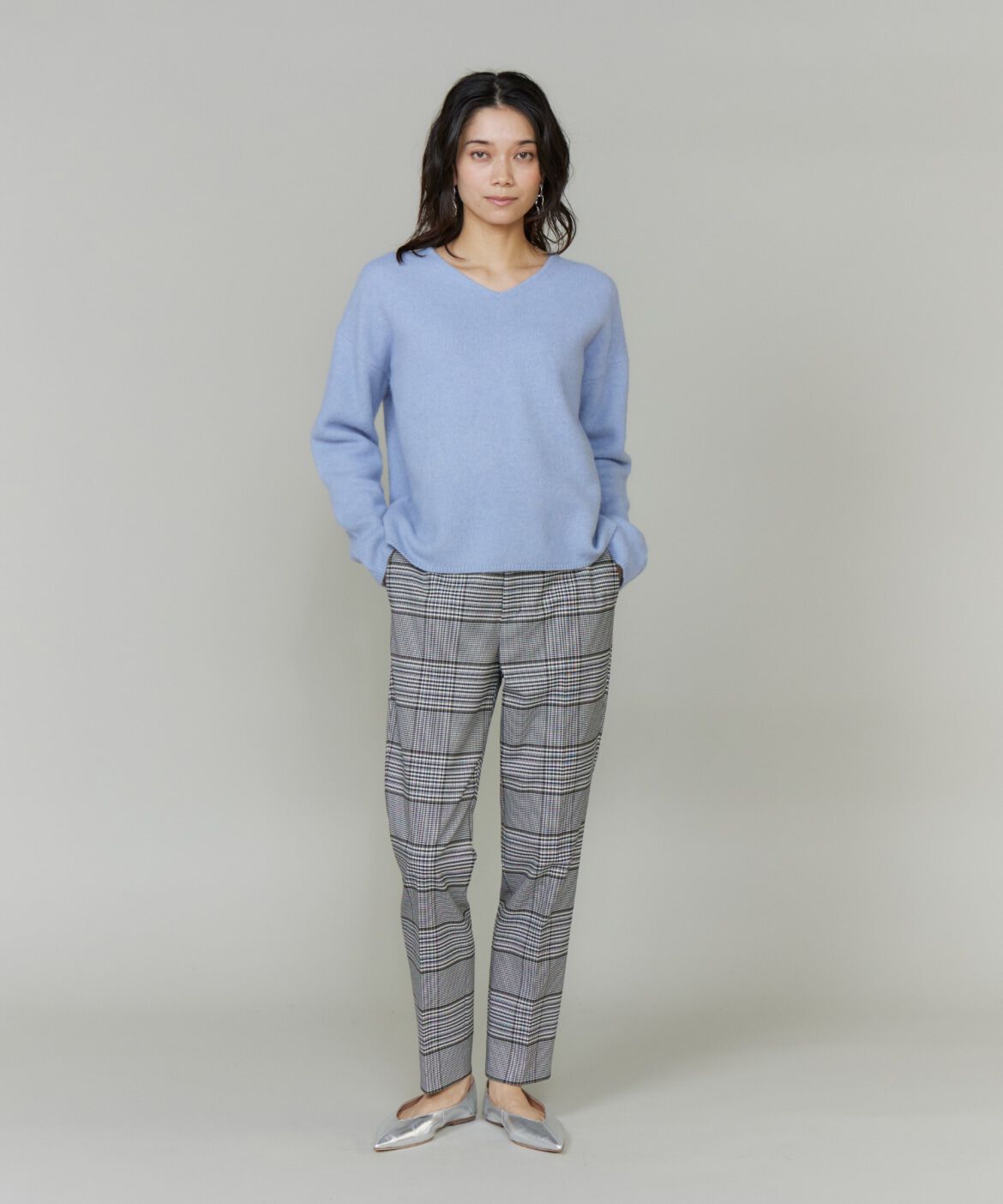 INED「《大きいサイズ》チャイニーズラクーンVネックニット」|ニット・セーター|