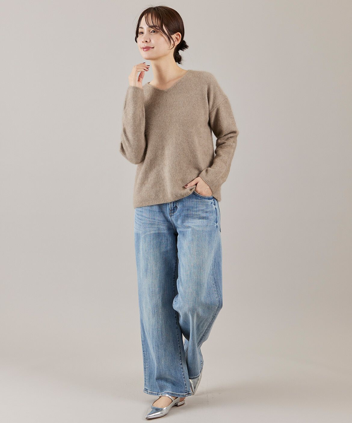 INED「《大きいサイズ》チャイニーズラクーンVネックニット」|ニット・セーター|