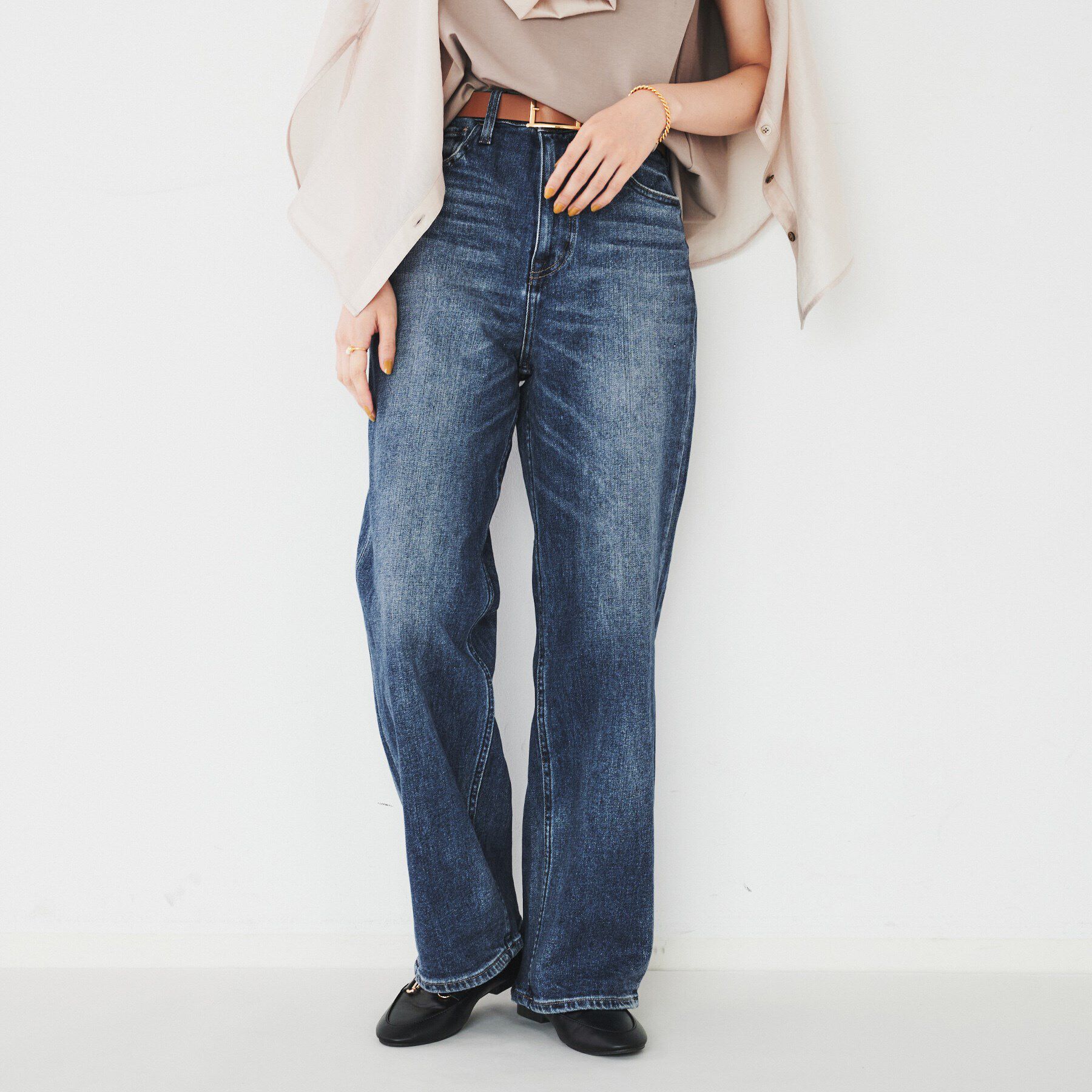 UNTITLED「【Healthy DENIM】 Pink Pepper（ピンクペッパー）ワイドストレートデニム」|デニム|ブルー(093)