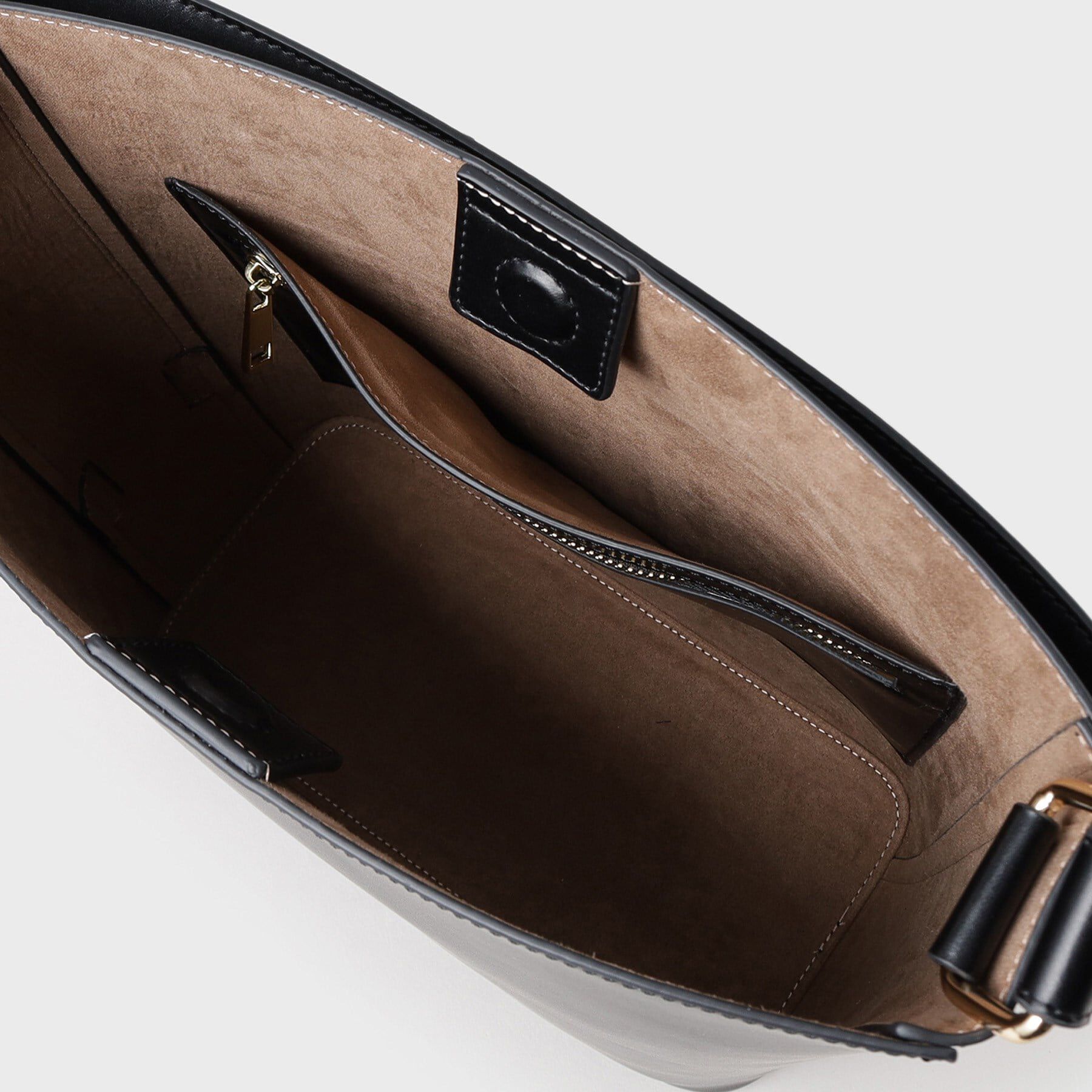 UNTITLED「ボックスワンショルダー」|ショルダー・メッセンジャー|