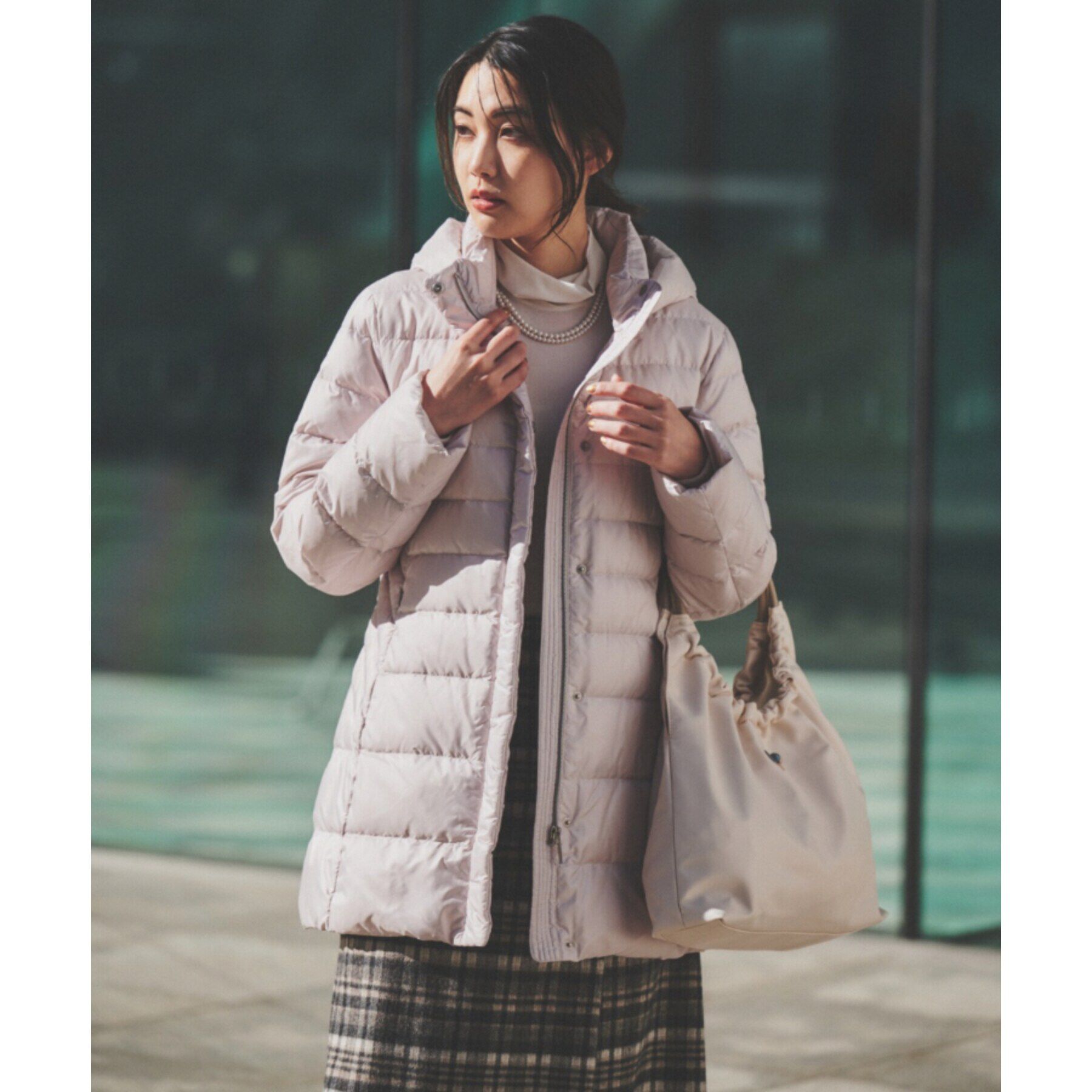 UNTITLED「【撥水/洗える/すっきり】ミディ丈タフタダウンコート」|ダウン|ライトベージュ(05