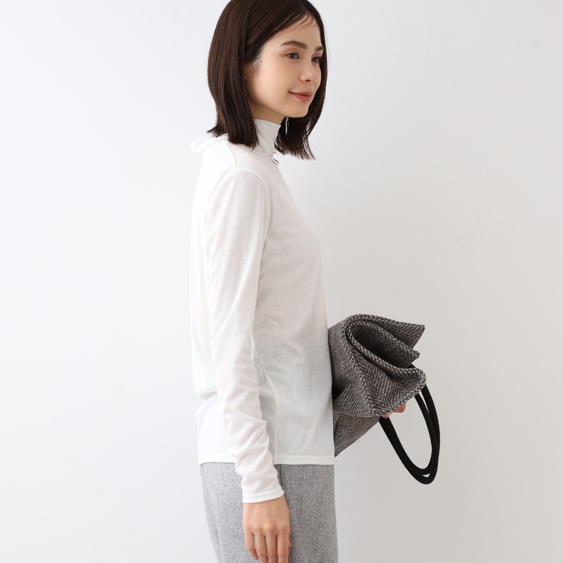 INDIVI「【洗える／インナー活躍！】ハイネックカットソートップス」|Tシャツ・カットソー|