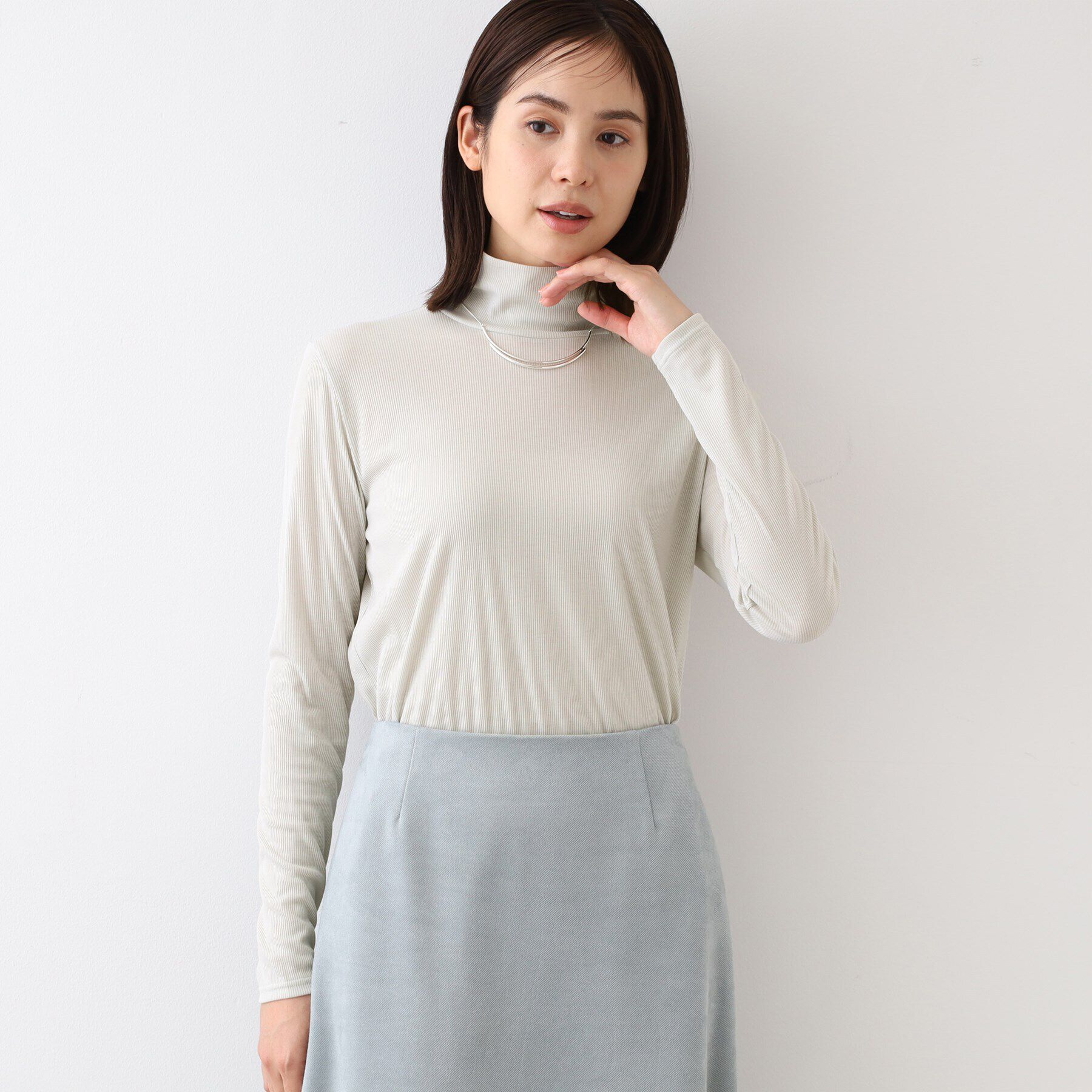 INDIVI「【洗える／インナー活躍！】ハイネックカットソートップス」|Tシャツ・カットソー|ライトグレー(011