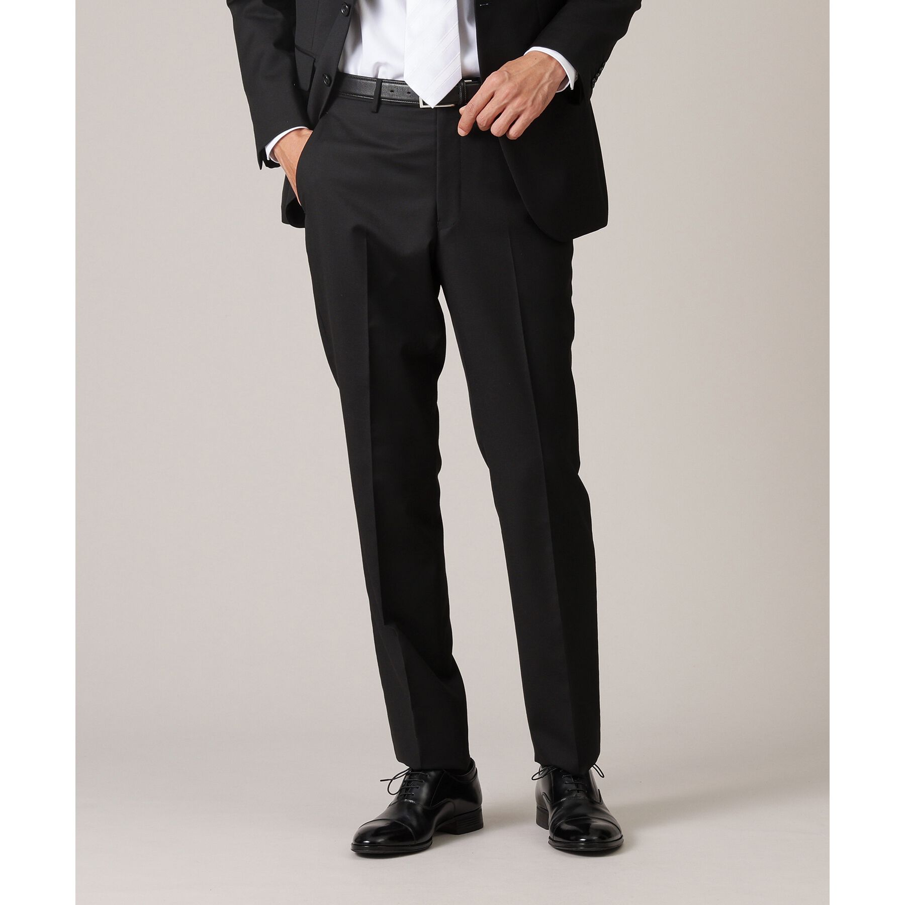 TAKEO KIKUCHI「【冠婚葬祭】無地 サージスーツ/3ピース対応可」|スーツ|