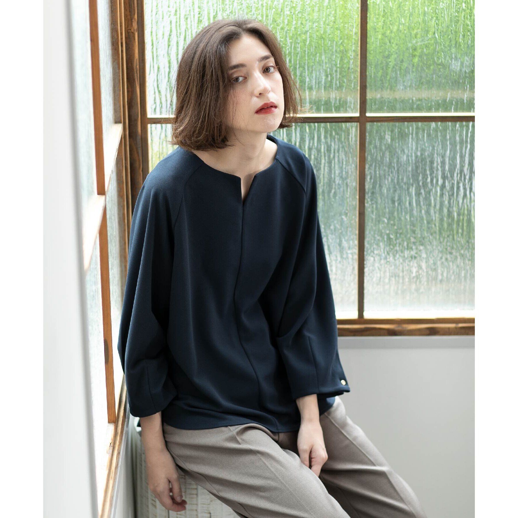 OPAQUE.CLIP「UV 袖口金ボタンキーネックトップス【吸水速乾/洗濯機洗い可】」|Tシャツ・カットソー|