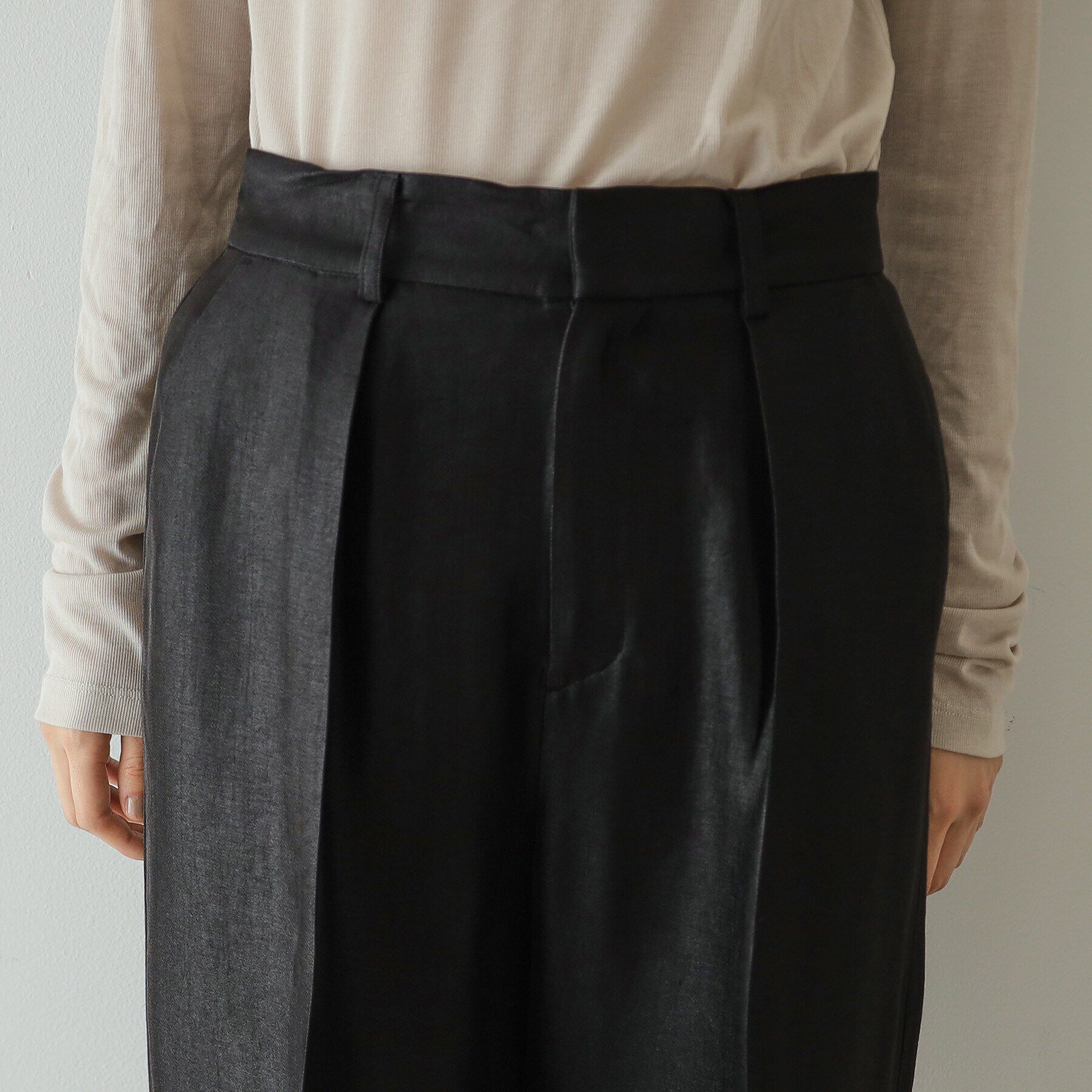 OPAQUE.CLIP「《Oggi掲載》シャイニータックワイドパンツ【洗濯機洗い可】」|その他|