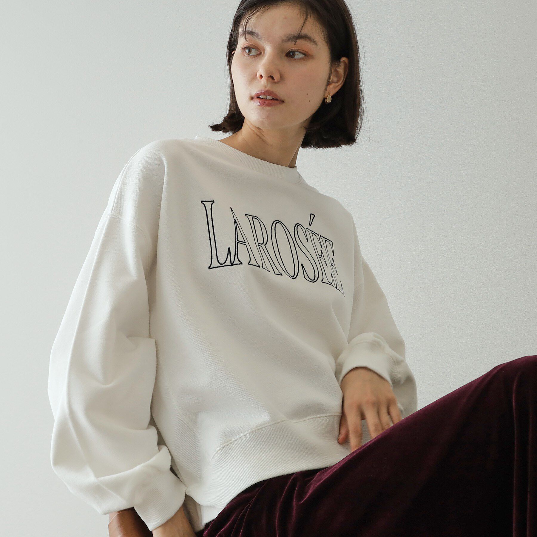 OPAQUE.CLIP「《美人百花掲載》ロゴ裏毛ショートトップス【洗濯機洗い可】」|Tシャツ・カットソー|ホワイト(001)