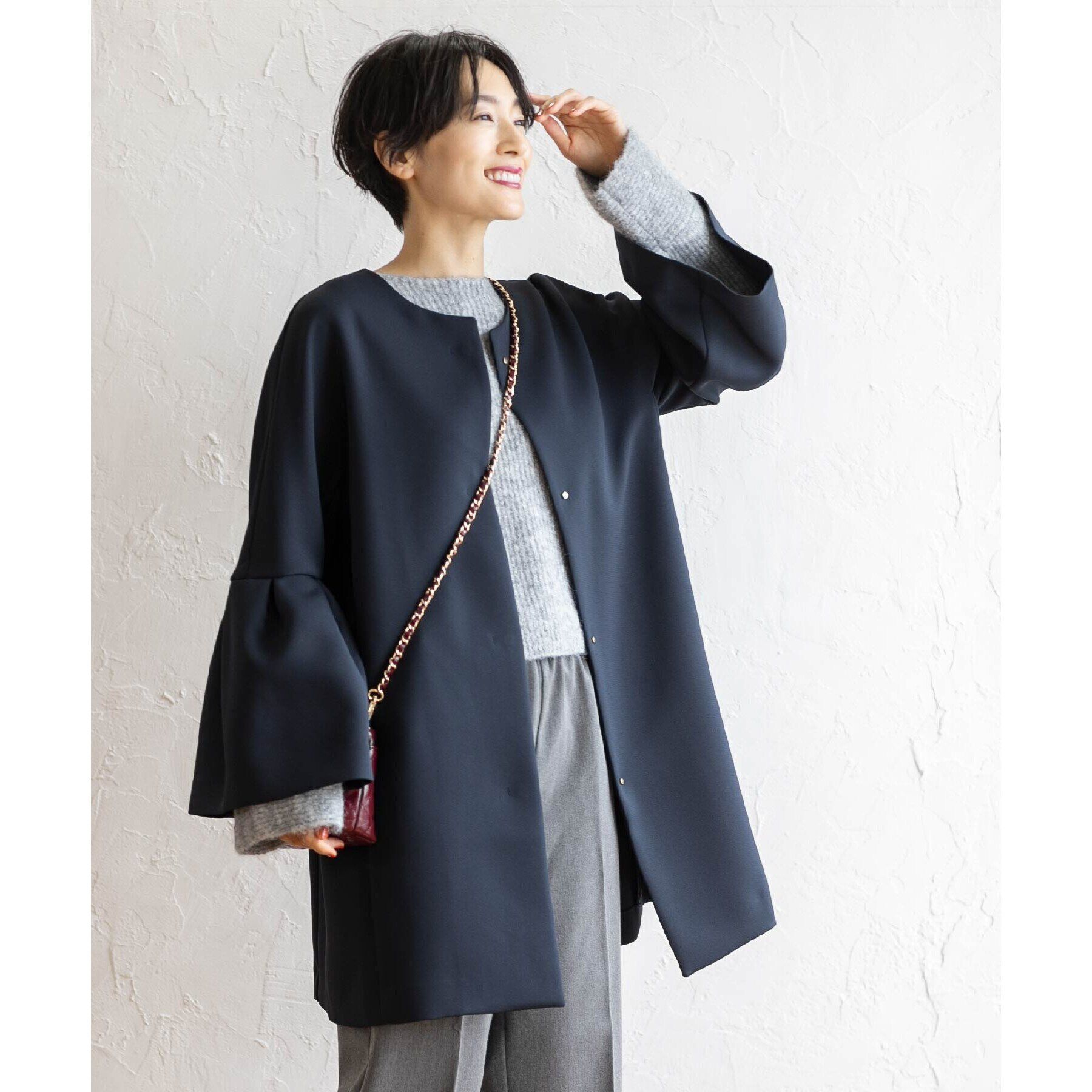 OPAQUE.CLIP「フレアスリーブミドルコート【洗える】」|ノーカラーコート|ネイビー(094)