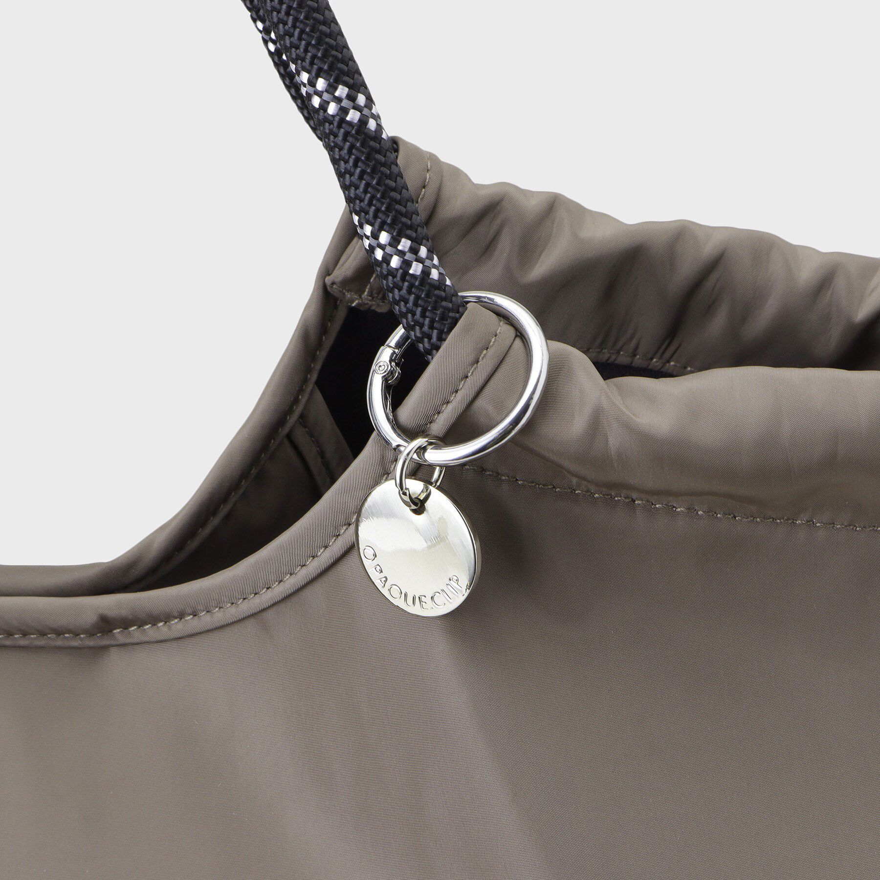 OPAQUE.CLIP「【軽量/A4サイズ対応】ロープハンドルドロストBIGトートバッグ」|トートバッグ|