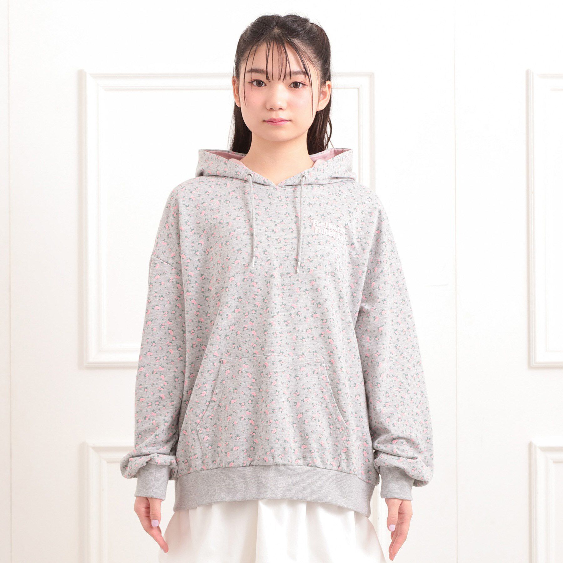 PINK-latte「バック発泡プリントパーカー」|パーカー|