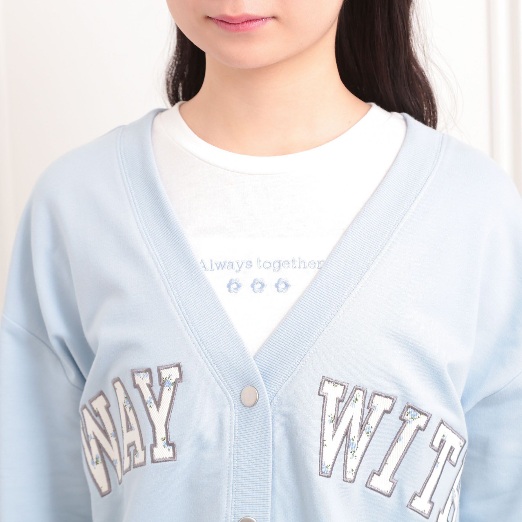 PINK-latte「Vネックカレッジアップリケ裏毛カーディガン」|カーディガン|