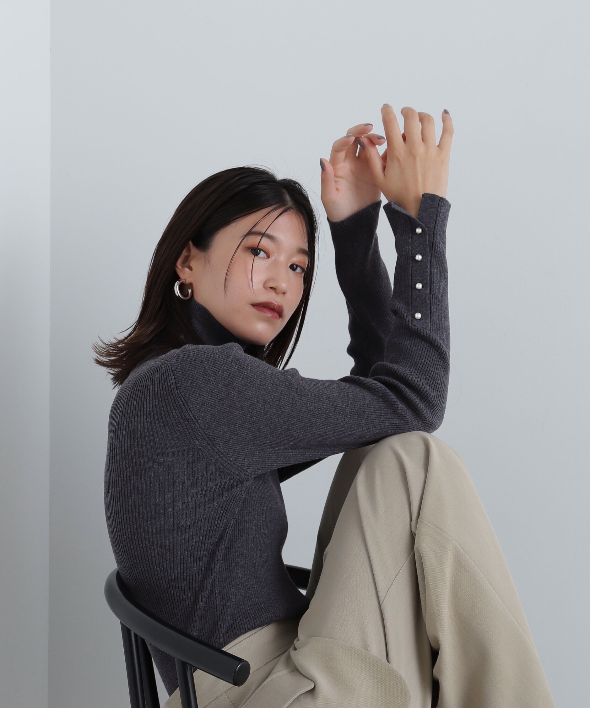  「パールボタンタートルネックニット《WEB限定商品》」|ニット・セーター|