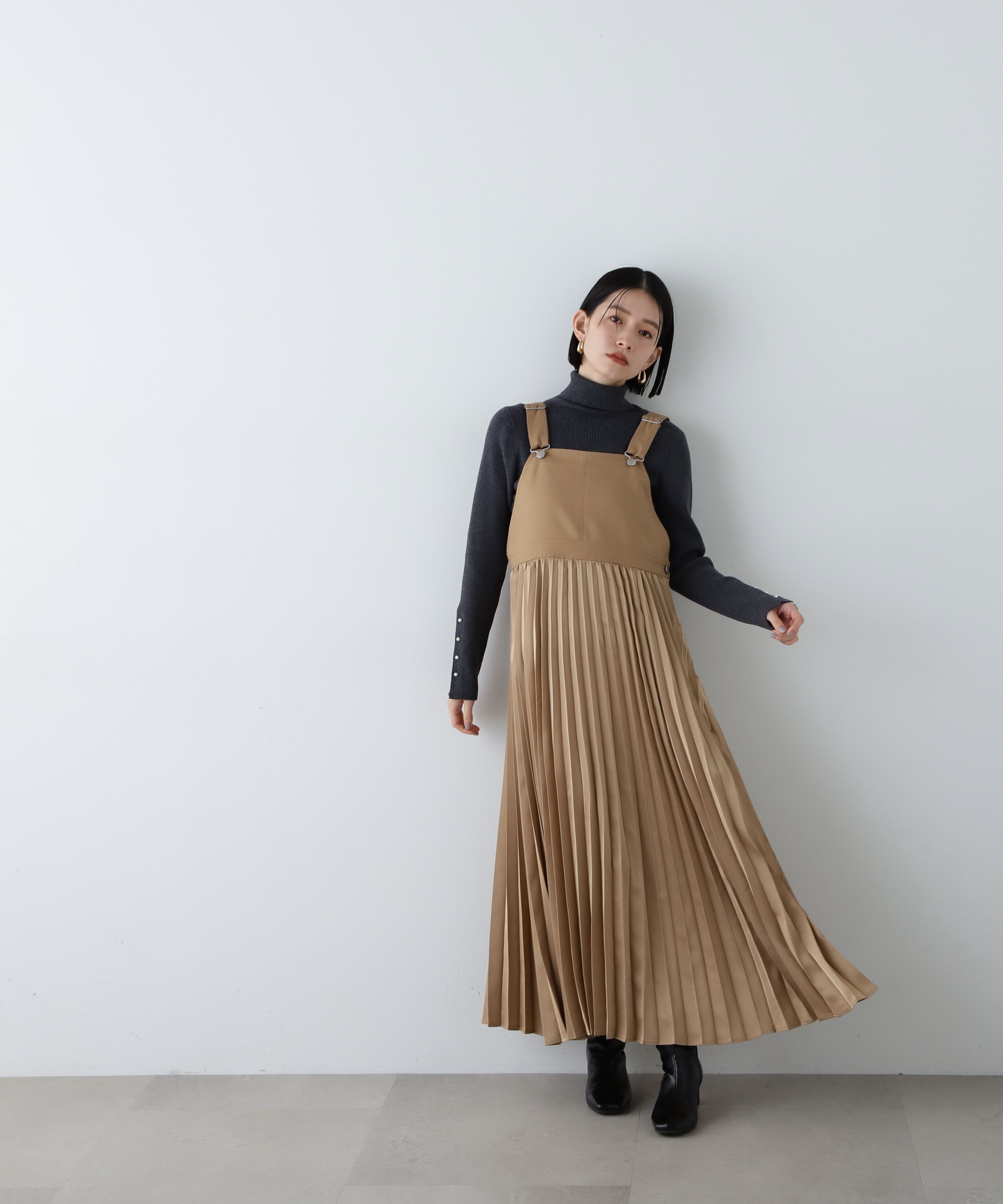  「パールボタンタートルネックニット《WEB限定商品》」|ニット・セーター|