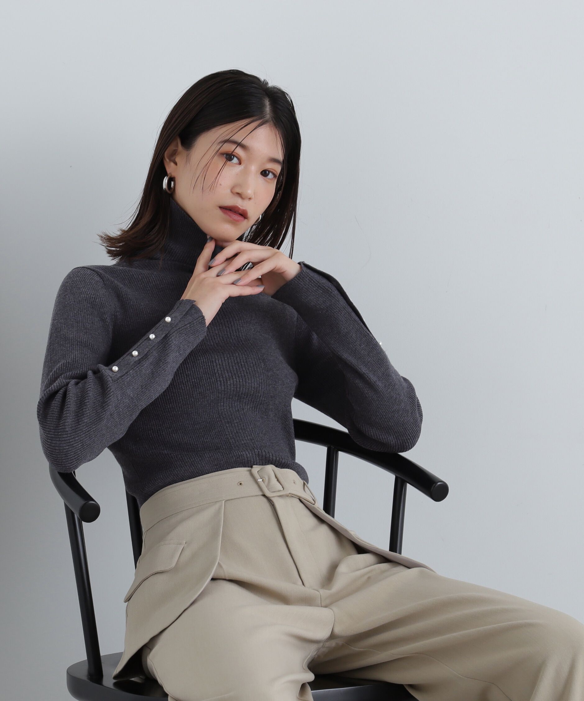  「パールボタンタートルネックニット《WEB限定商品》」|ニット・セーター|