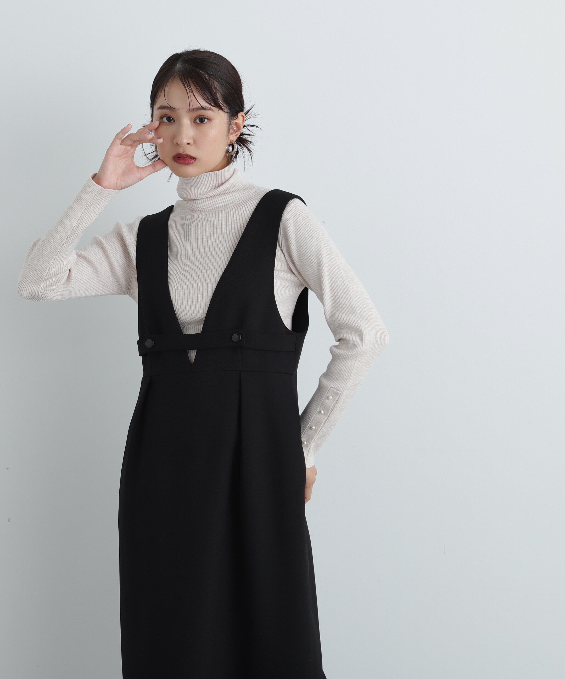  「パールボタンタートルネックニット《WEB限定商品》」|ニット・セーター|