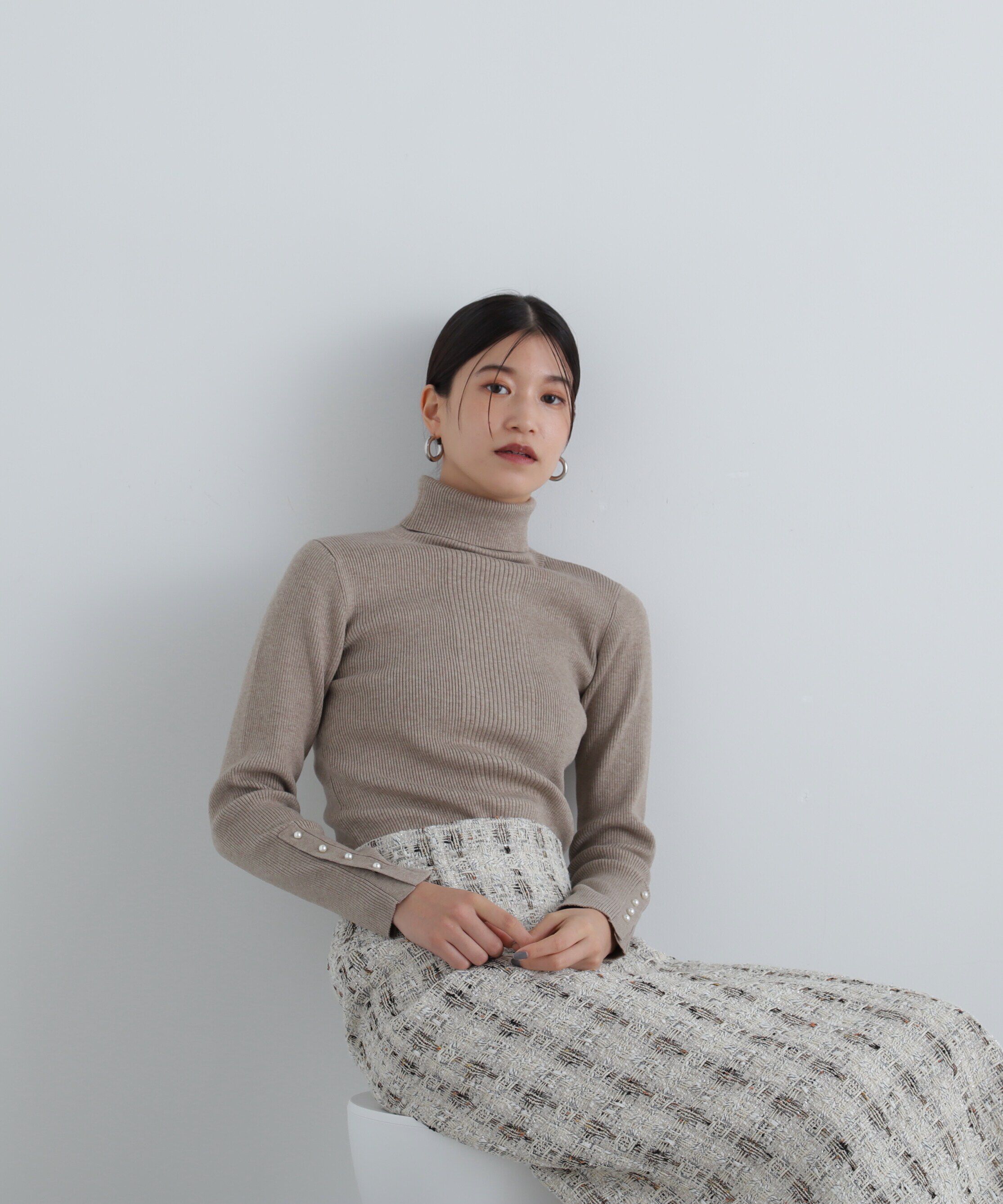  「パールボタンタートルネックニット《WEB限定商品》」|ニット・セーター|