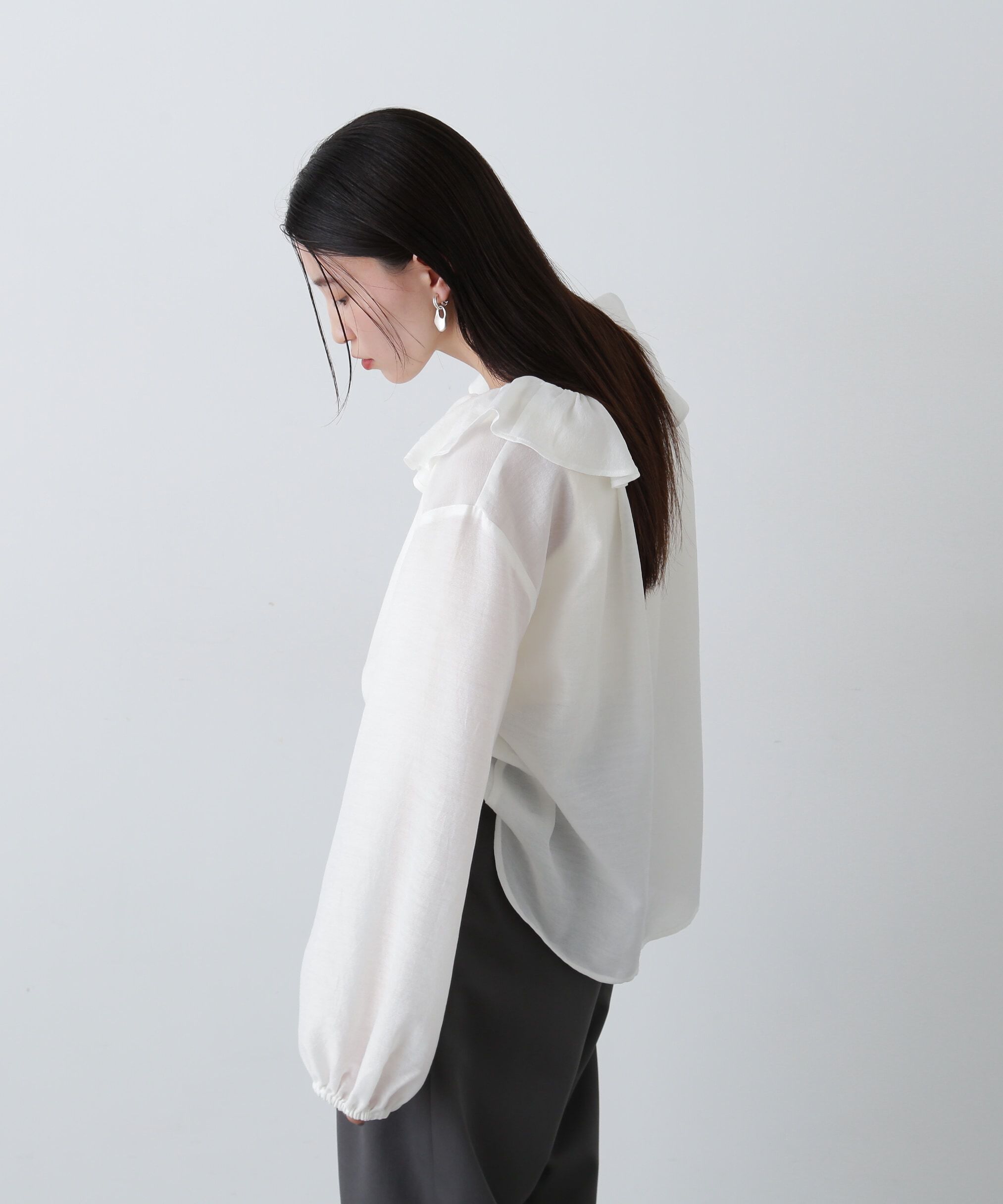  「ラッフルネックブラウス」|シャツ・ブラウス|