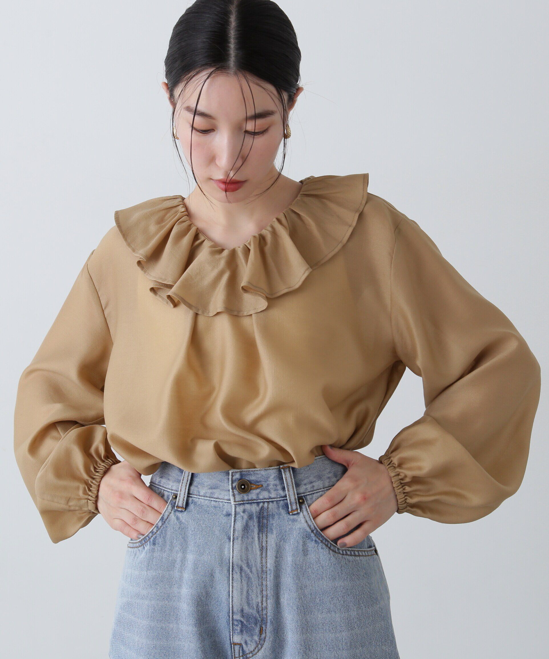  「ラッフルネックブラウス」|シャツ・ブラウス|