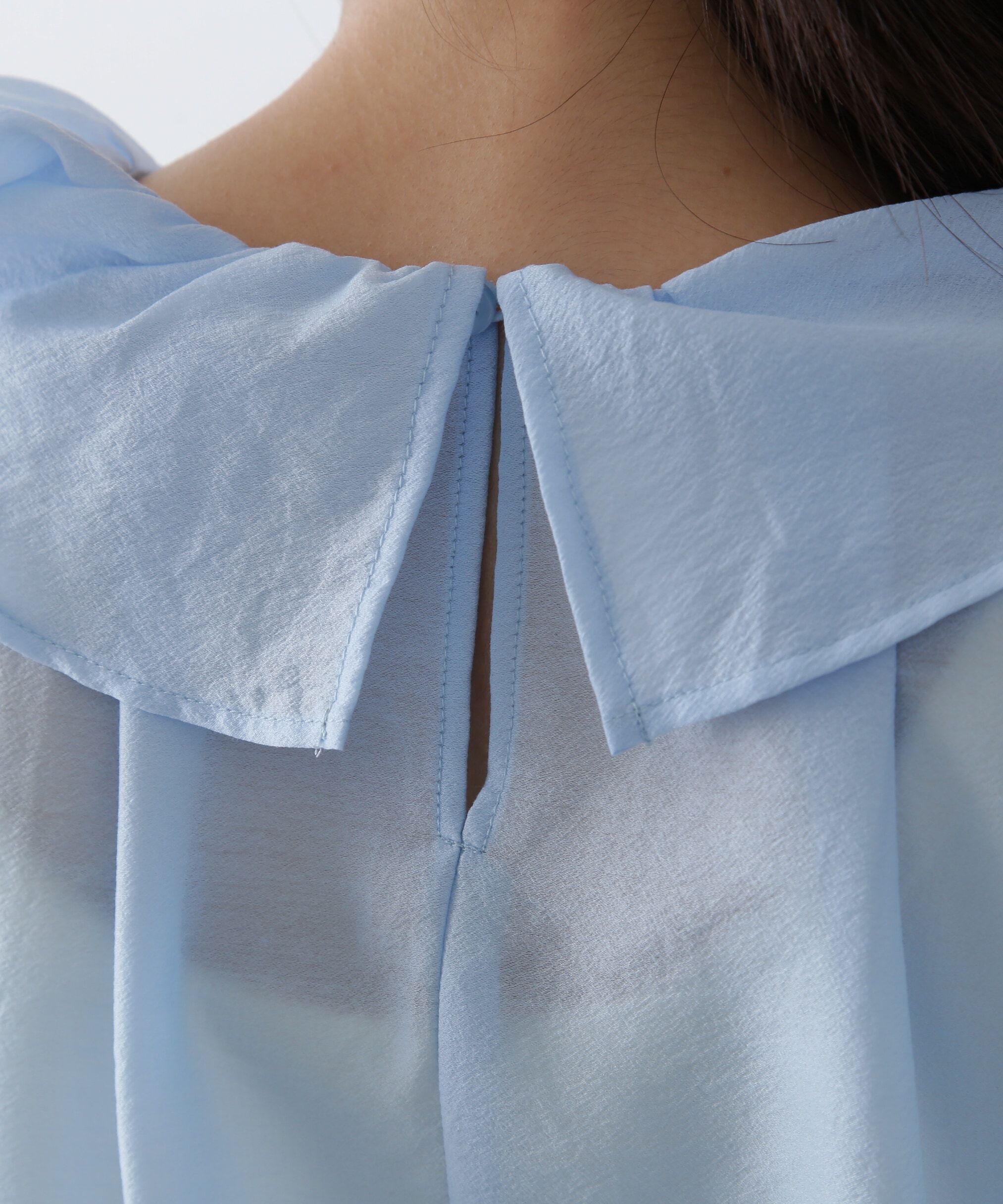  「ラッフルネックブラウス」|シャツ・ブラウス|